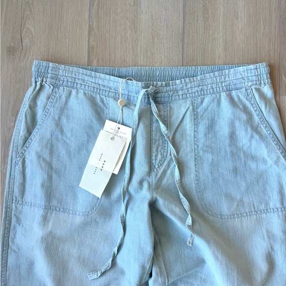 Soft Joie Kamini Chambray Pants Size Large NWT
Soft, comfortably stylish - Picture 5 of 13